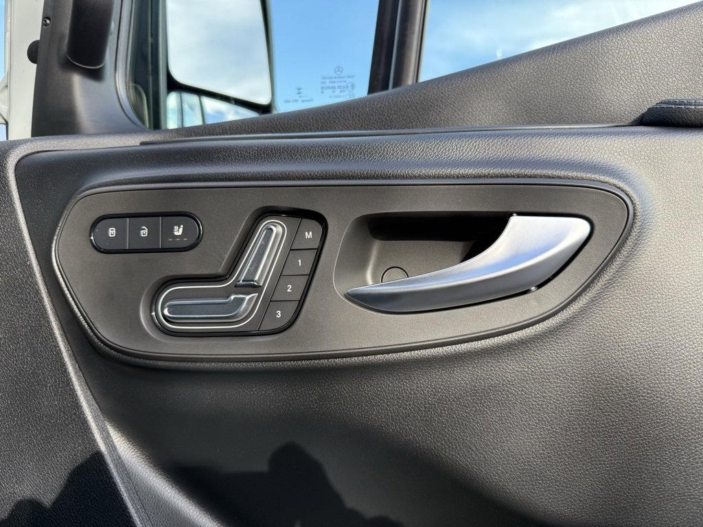 New 2025 Mercedes-Benz Sprinter 2500 image 18