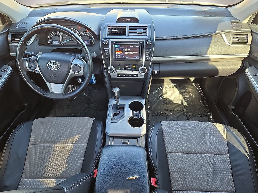 Used 2013 Toyota Camry SE FWD image 16
