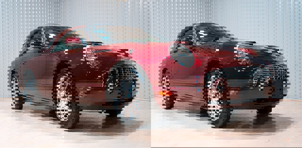 Used 2004 Ford Thunderbird Deluxe image 17