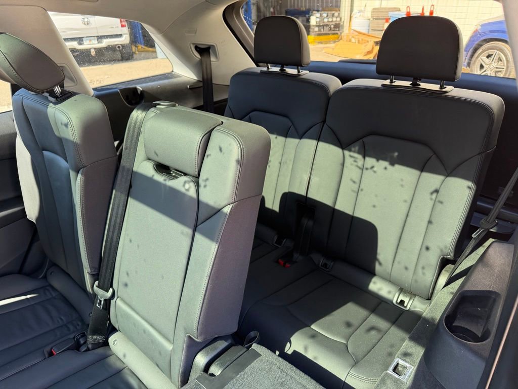 Used 2022 Audi Q7 Premium Plus w/ Premium Plus Package image 30