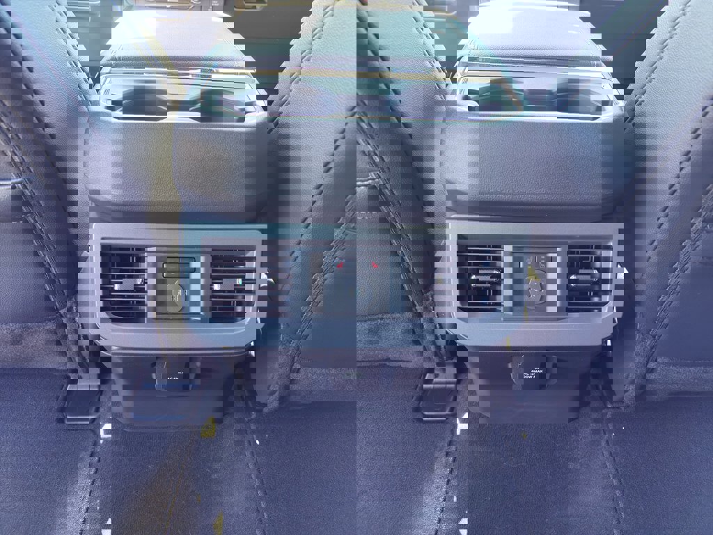 New 2026 Ford F350 Lariat w/ Lariat Premium Package image 32