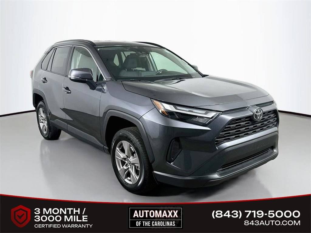 Used 2025 Toyota RAV4 XLE FWD video 1