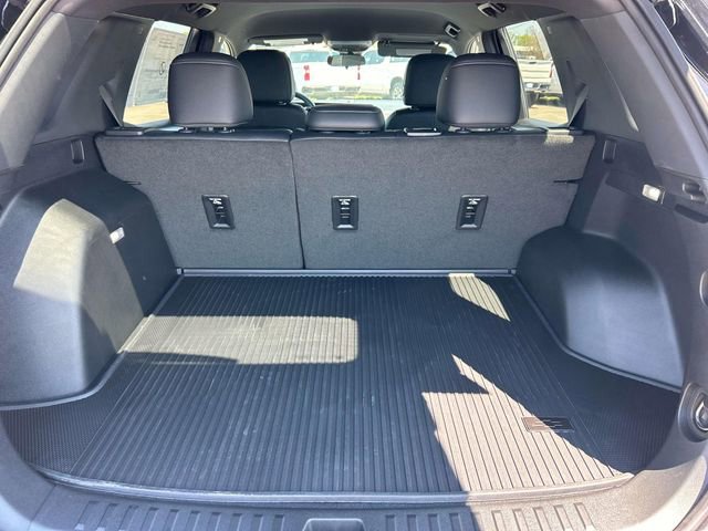 New 2026 Chevrolet Equinox LT w/ Convenience Package II AWD/4WD image 13
