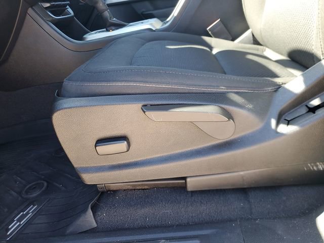 Used 2020 Chevrolet Colorado LT image 15