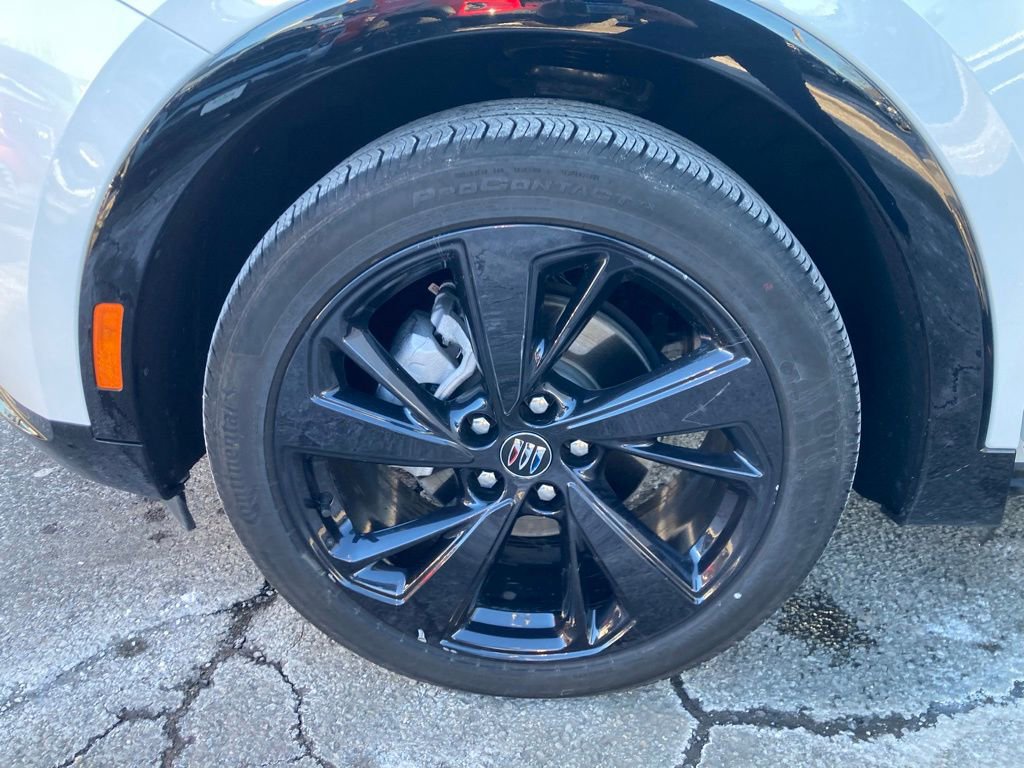 Certified 2025 Buick Envision Sport Touring image 25