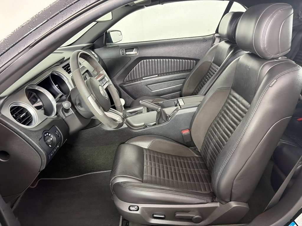 Used 2013 Ford Mustang Shelby GT500 image 12