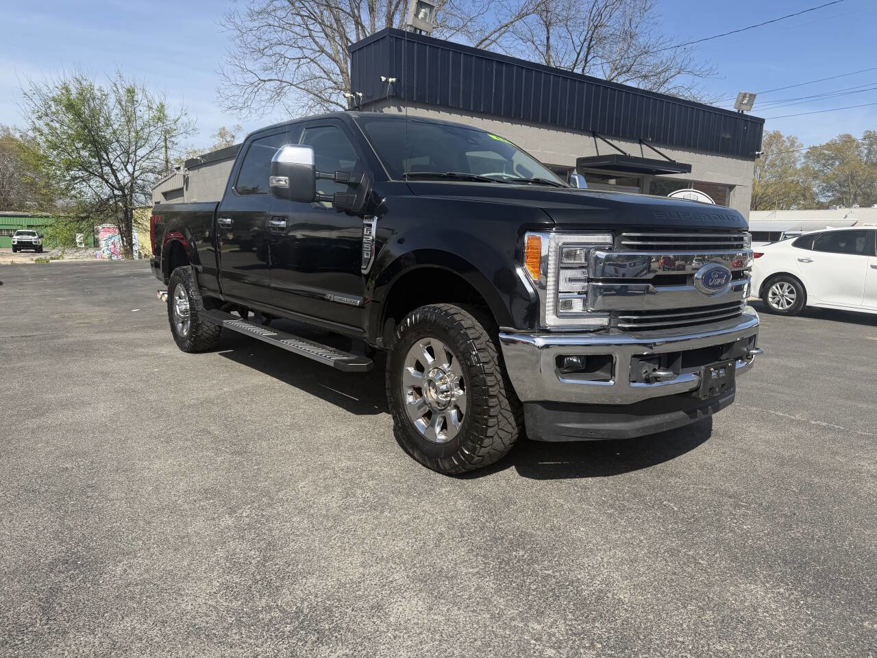 Used 2018 Ford F250 Lariat w/ Lariat Ultimate Package image 3