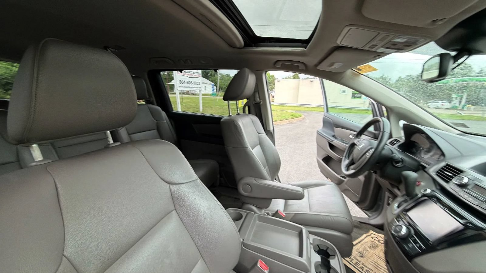Used 2016 Honda Odyssey EX-L image 52