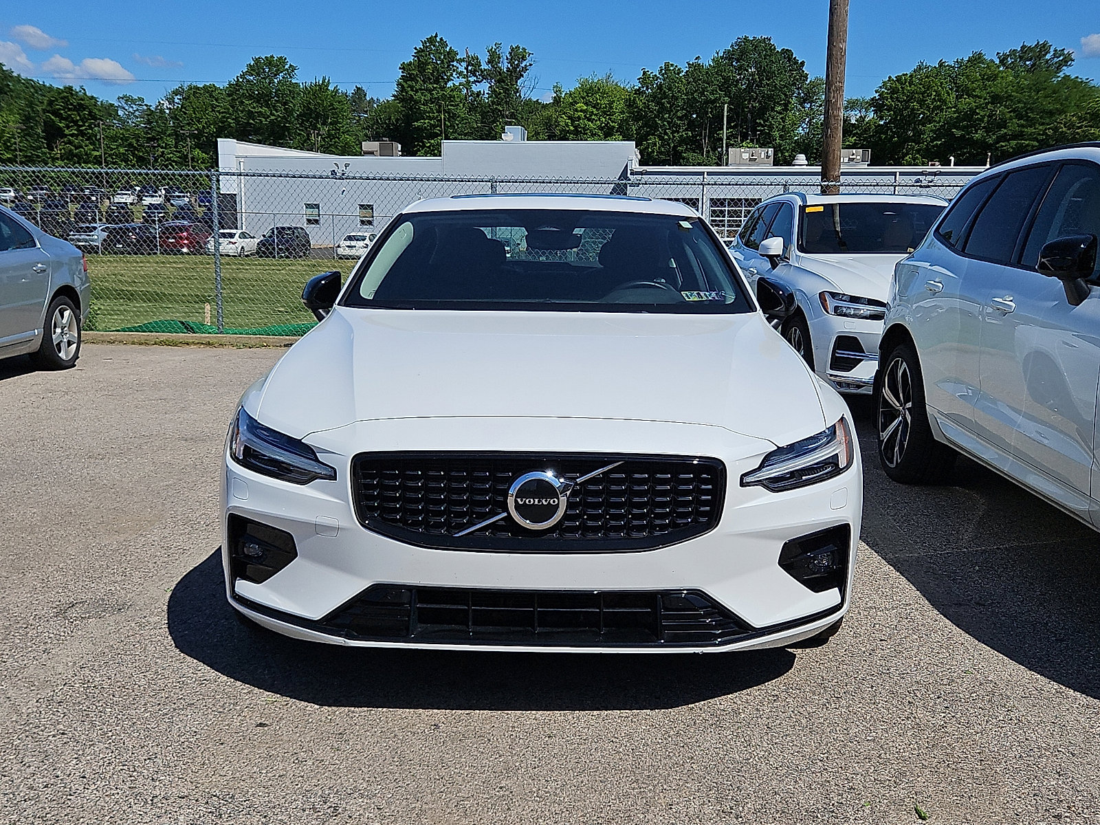 Used 2024 Volvo S60 B5 Core FWD image 2