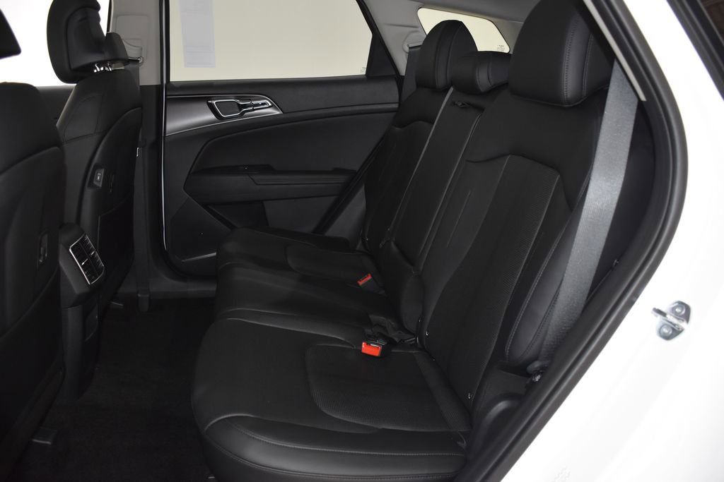 New 2026 Kia Sportage SX image 28