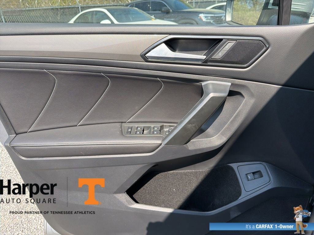 Used 2024 Volkswagen Tiguan SE image 18