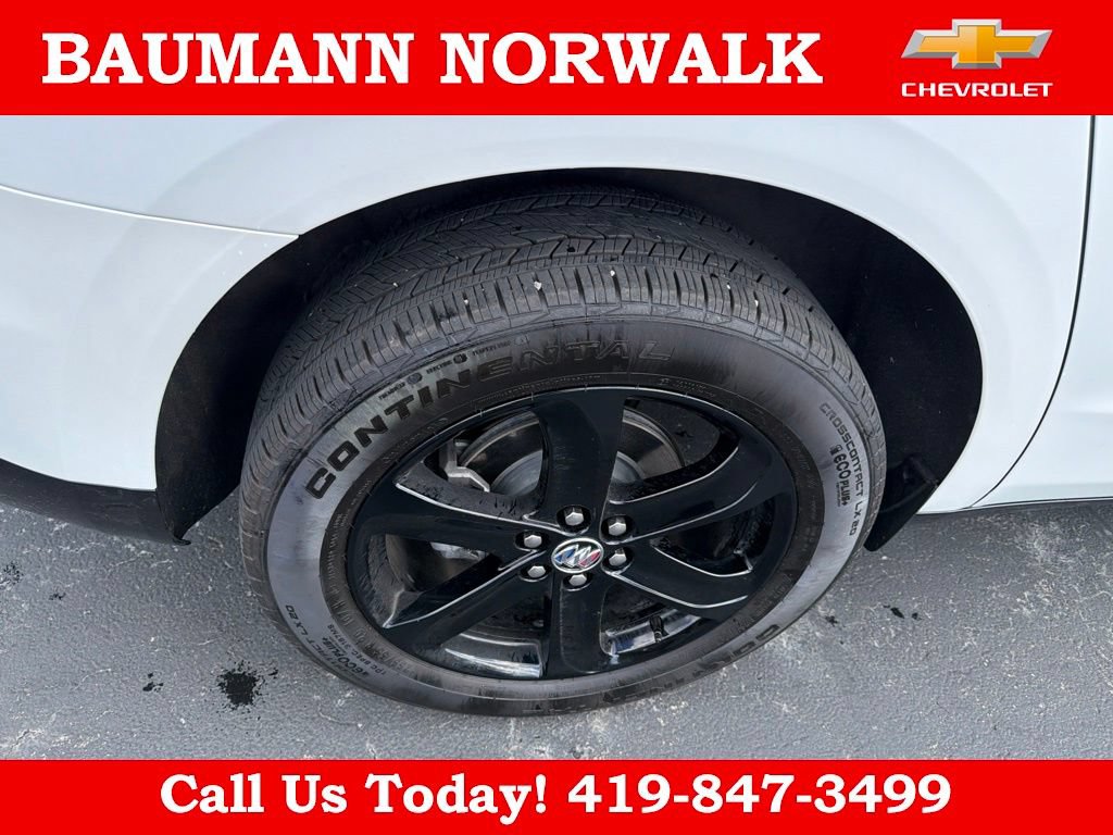 Used 2024 Buick Enclave Essence w/ Sport Touring Edition FWD image 10