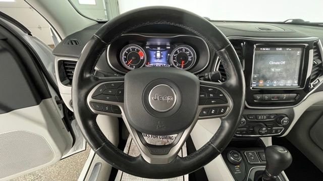 Used 2020 Jeep Cherokee Limited w/ Technology Group image 38