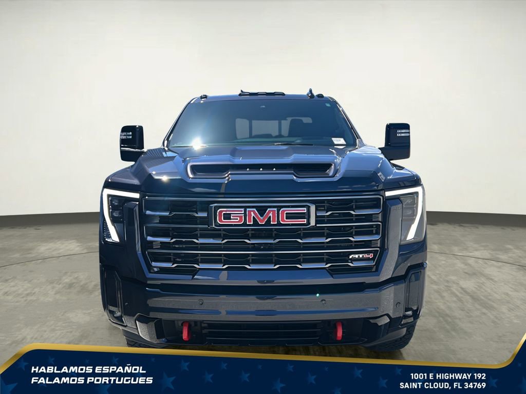 Used 2025 GMC Sierra 2500 AT4 w/ AT4 Premium Plus Package AWD/4WD image 9