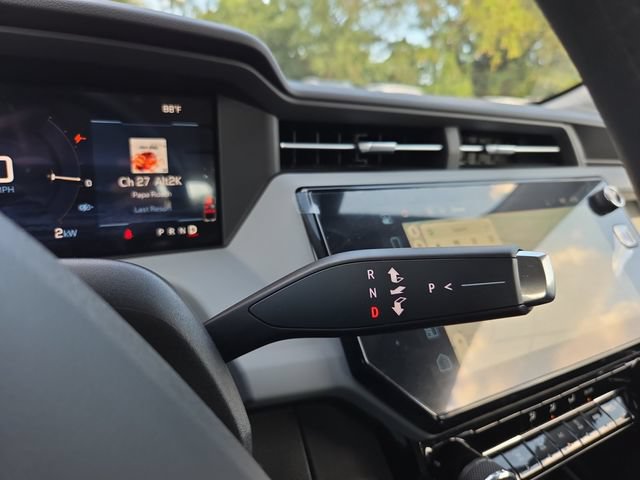 Used 2027 Chevrolet Bolt LT w/ LPO, All-Weather Package FWD image 29