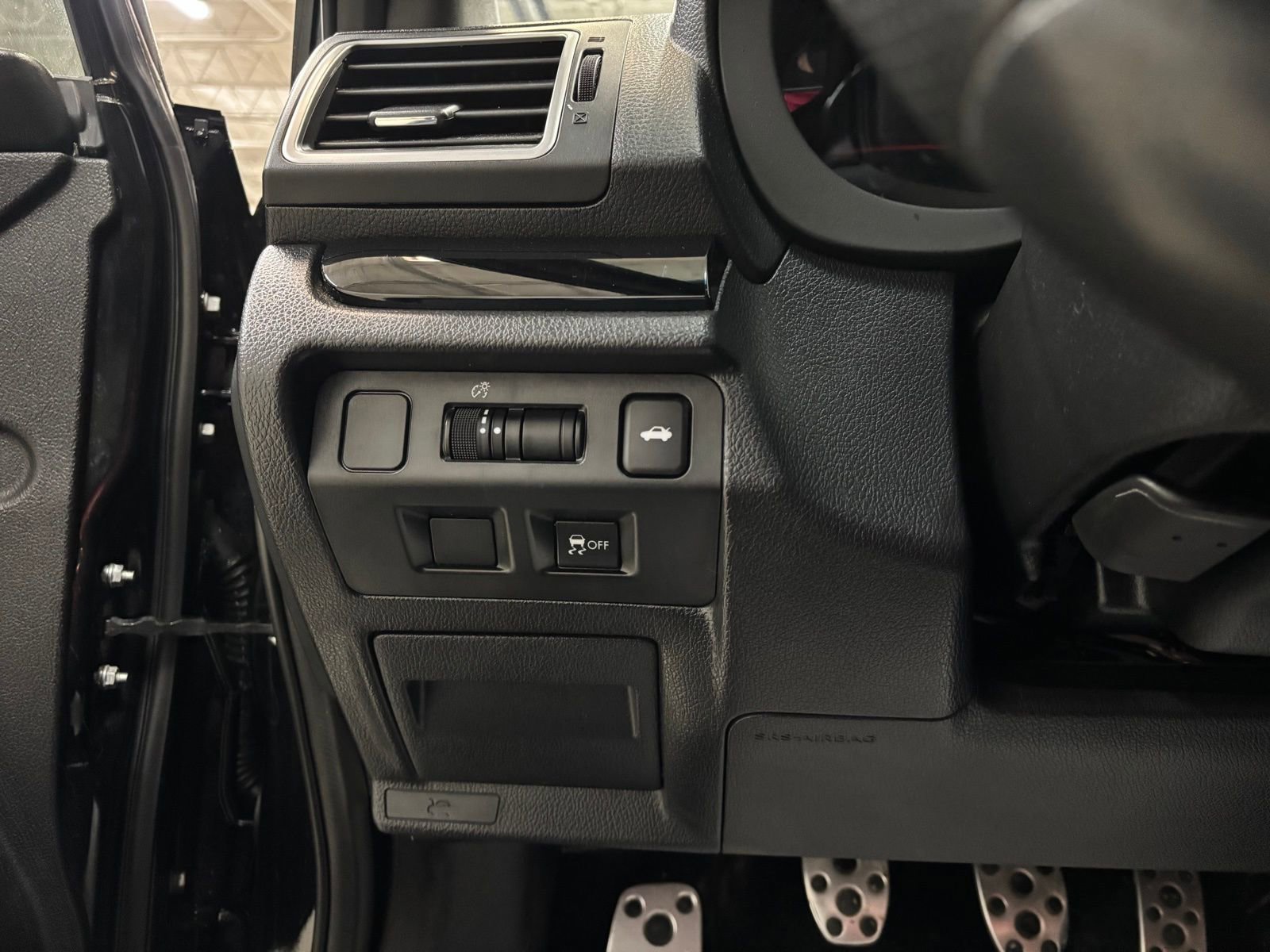 Used 2018 Subaru WRX STI image 16