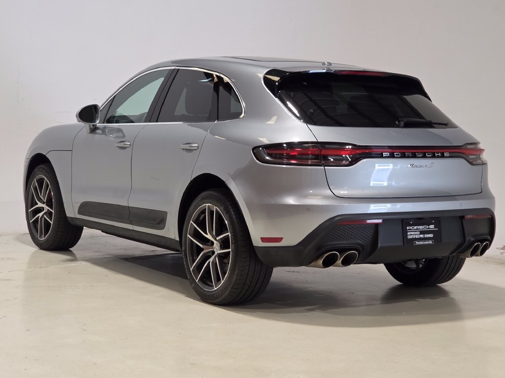 Certified 2023 Porsche Macan S AWD/4WD image 3