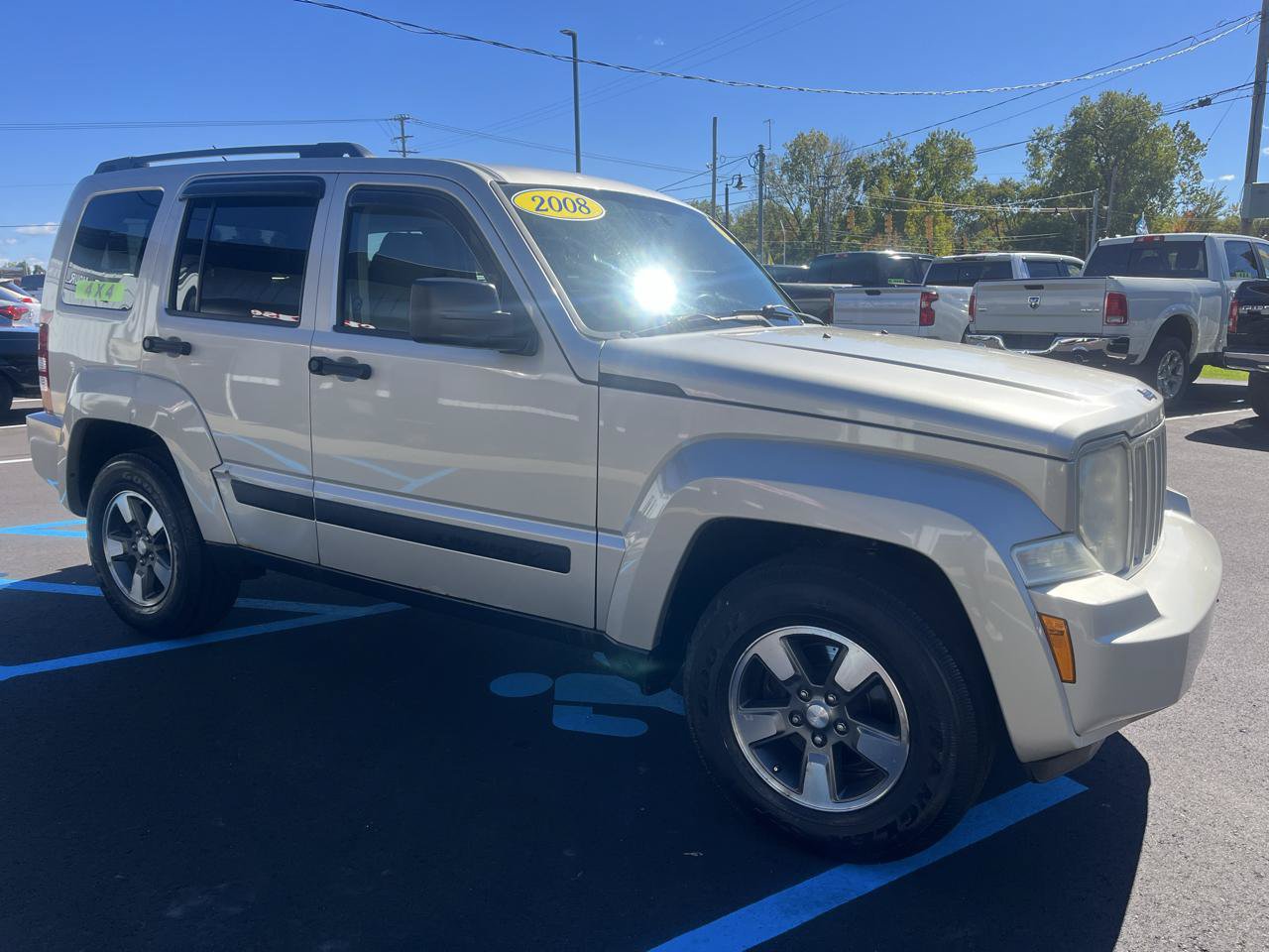 Used 2008 Jeep Liberty Sport w/ North Edition Group AWD/4WD image 3