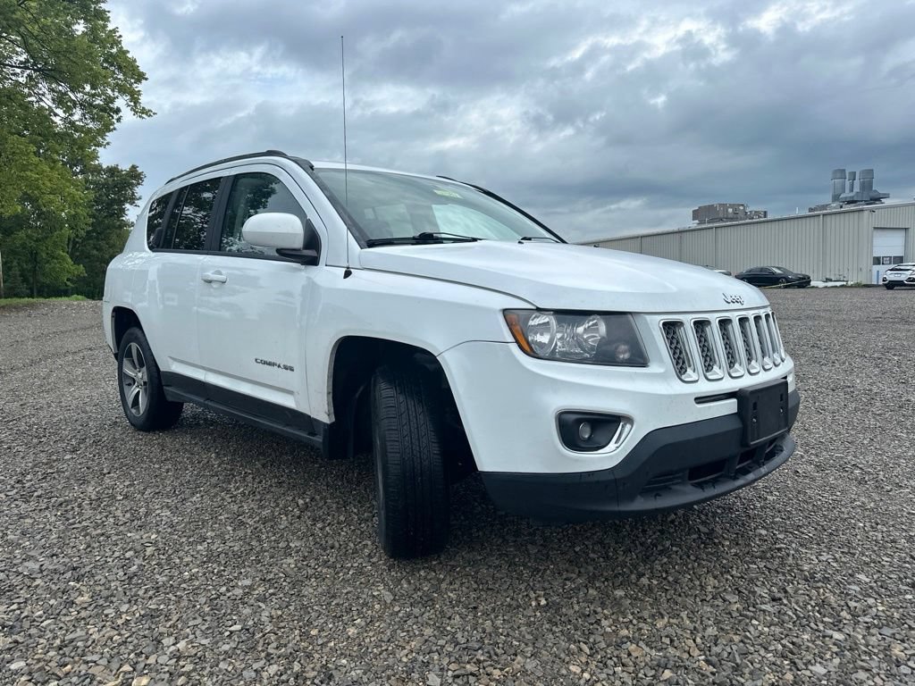 Used 2016 Jeep Compass High Altitude AWD/4WD image 15