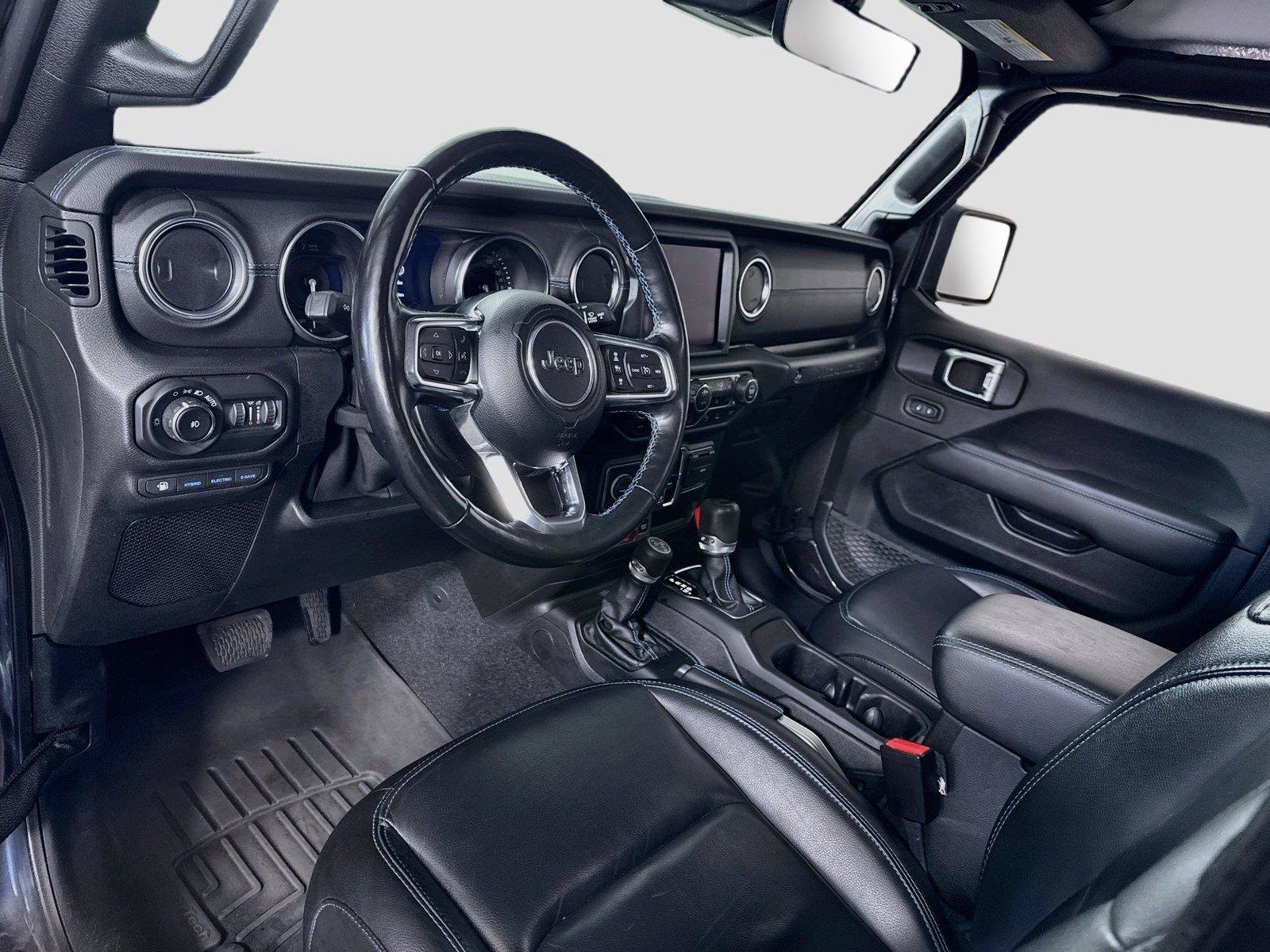 Used 2021 Jeep Wrangler Unlimited Rubicon 4xe w/ Steel Bumper Group AWD/4WD image 3