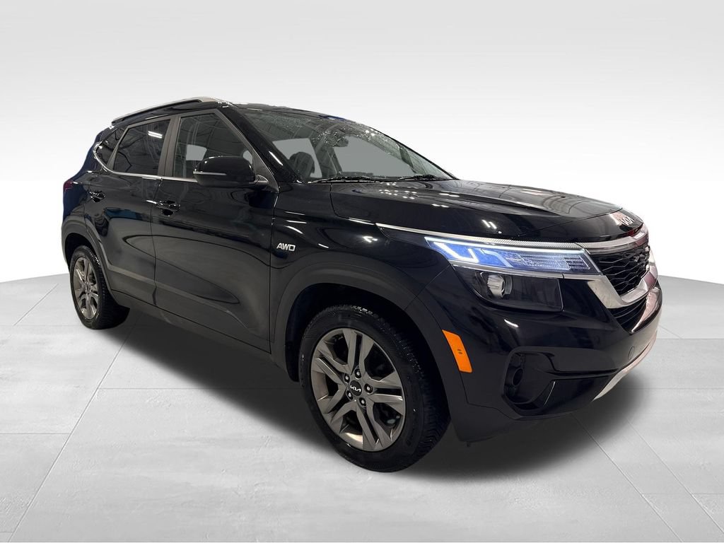 Used 2023 Kia Seltos S w/ Navigation Package AWD/4WD image 49