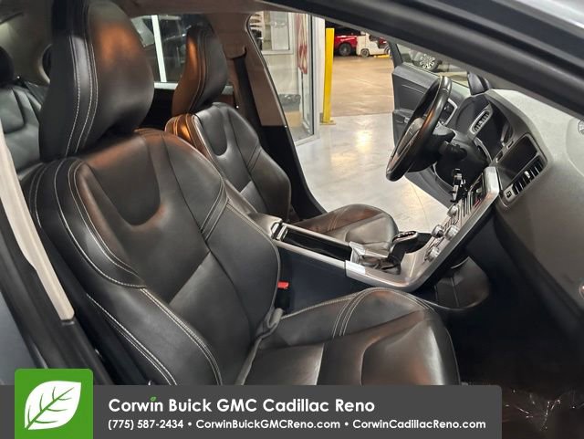 Used 2017 Volvo S60 T5 Dynamic AWD/4WD image 36
