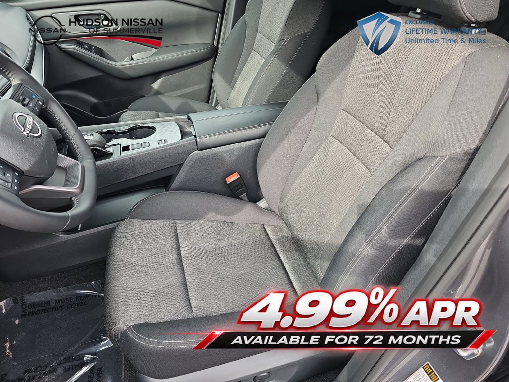Used 2026 Nissan Rogue SV FWD image 16