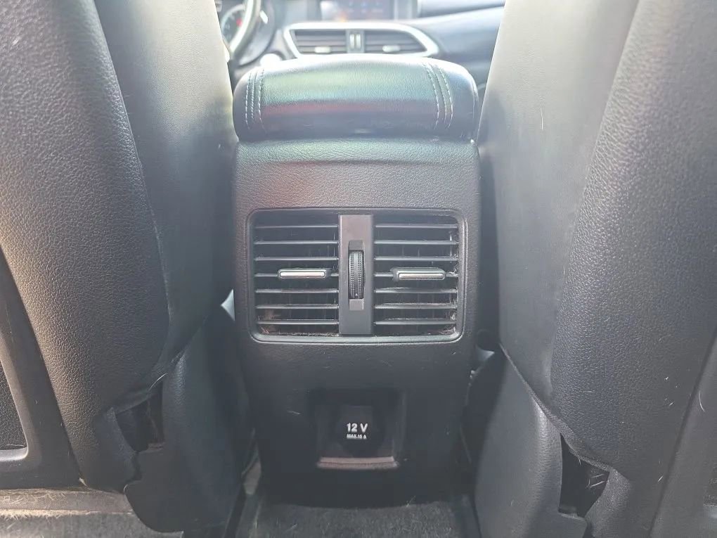 Used 2017 INFINITI QX30 Premium w/ Technology Package image 46