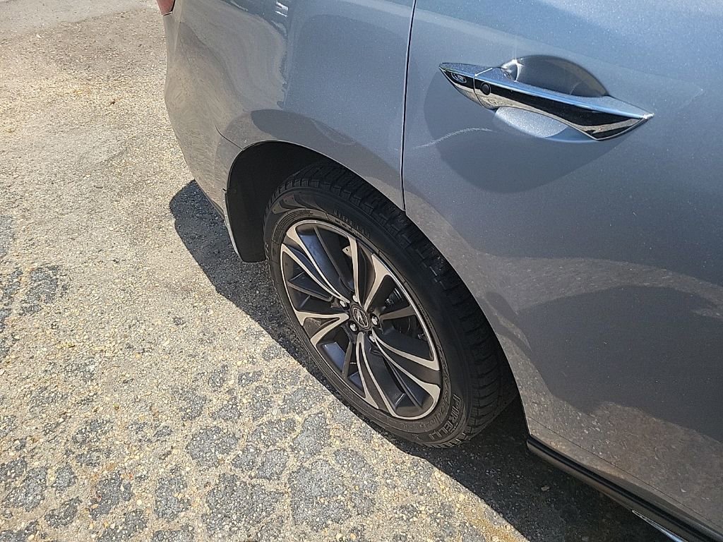 Used 2020 Acura MDX SH-AWD w/ Technology Package image 11