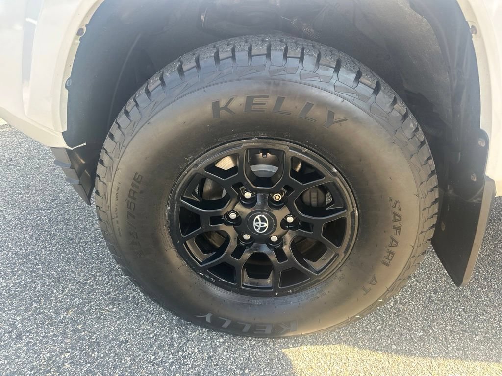 Used 2019 Toyota Tacoma SR5 AWD/4WD image 31