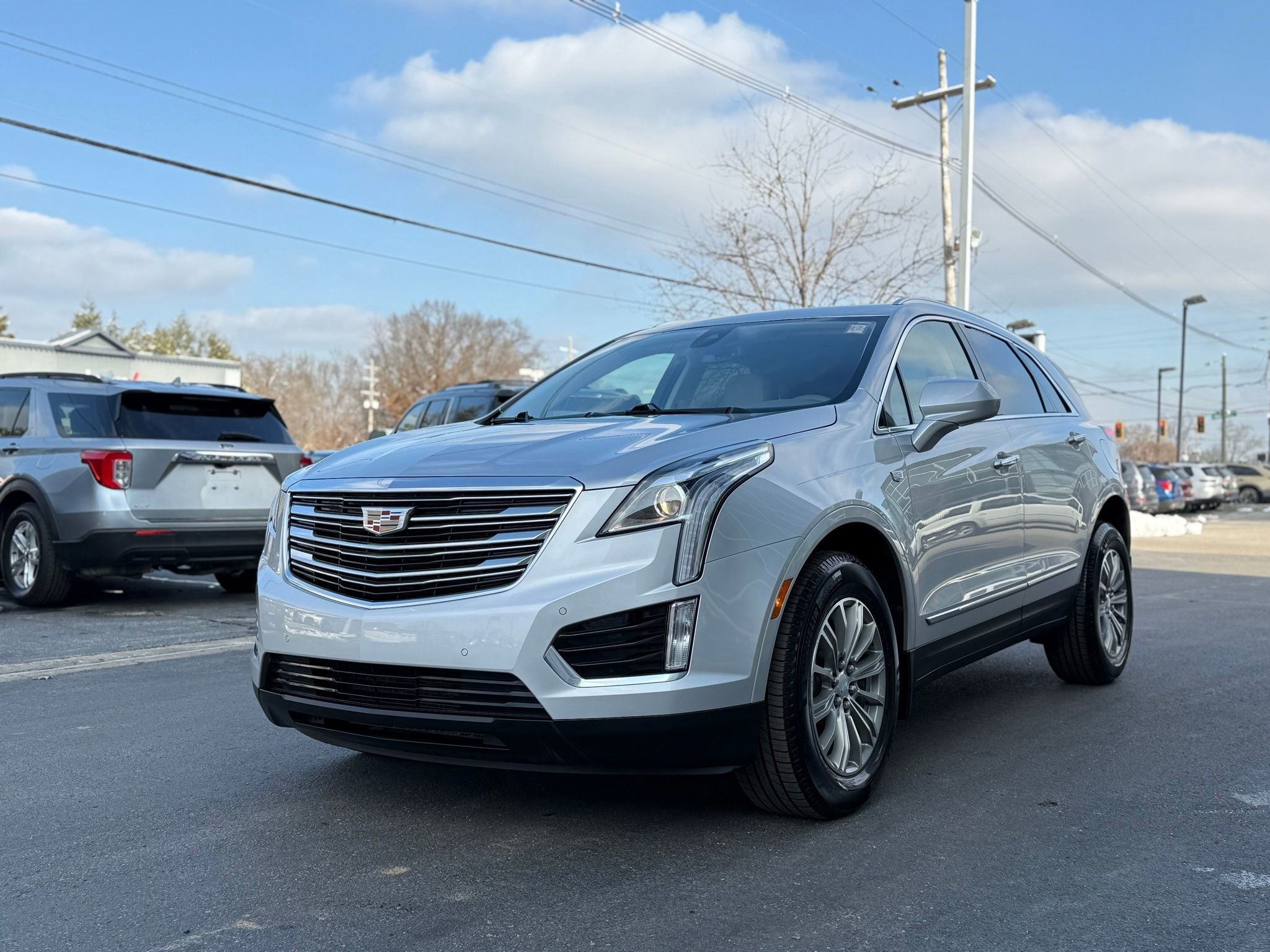 Used 2019 Cadillac XT5 Luxury image 2