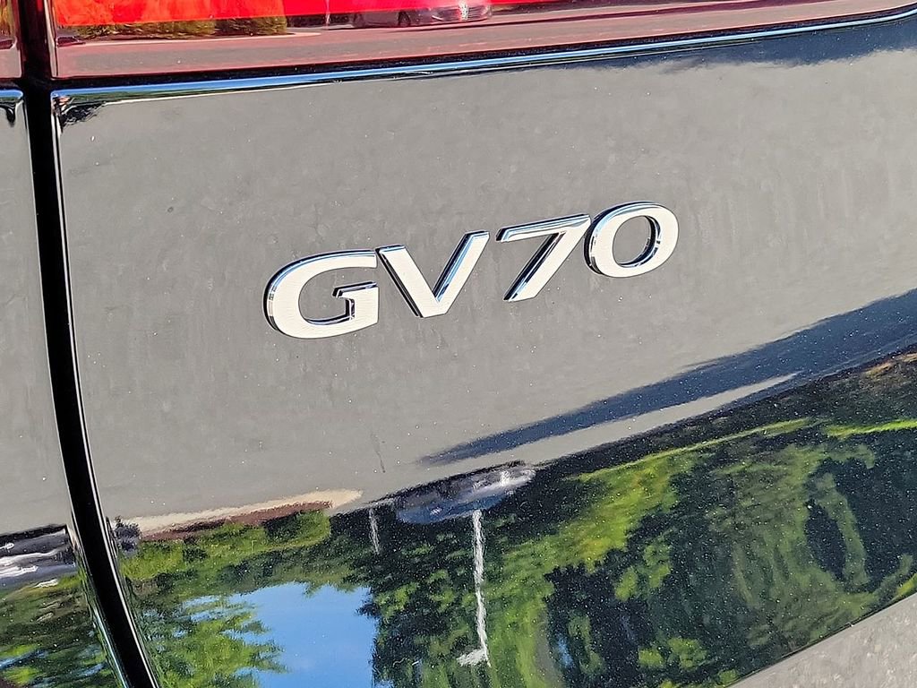 Used 2024 Genesis GV70 2.5T Sport Prestige w/ Sport Prestige Package image 18