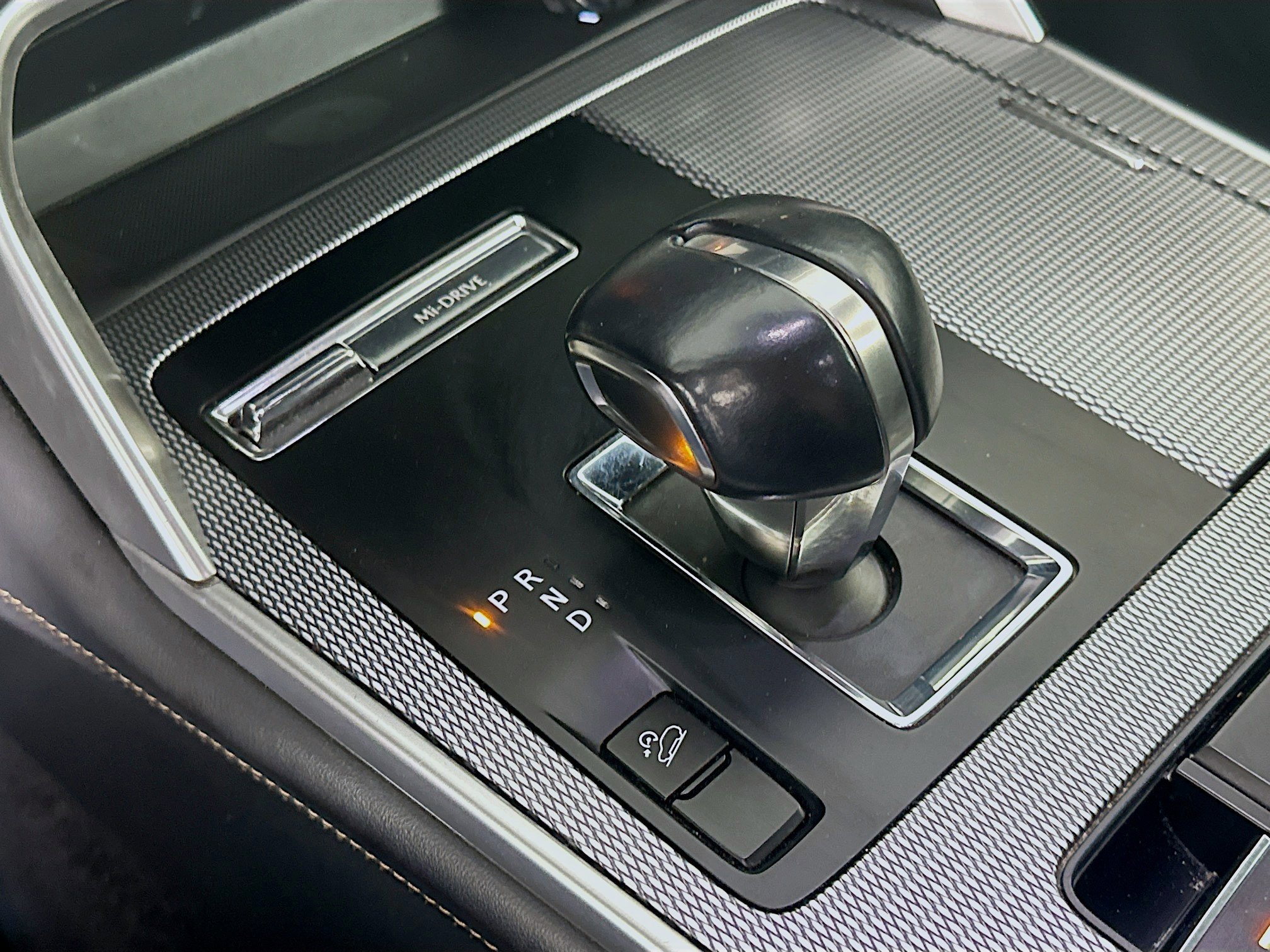 Used 2024 MAZDA CX-90 3.3 Turbo w/ Preferred Plus image 25