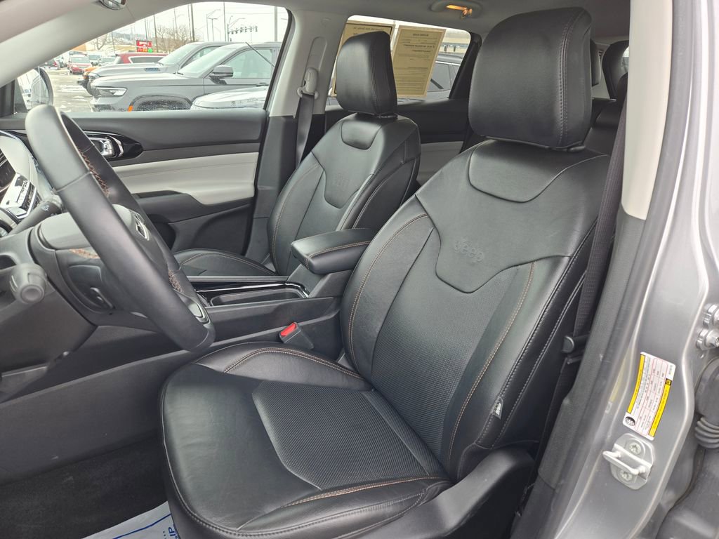 Used 2022 Jeep Compass Limited image 16