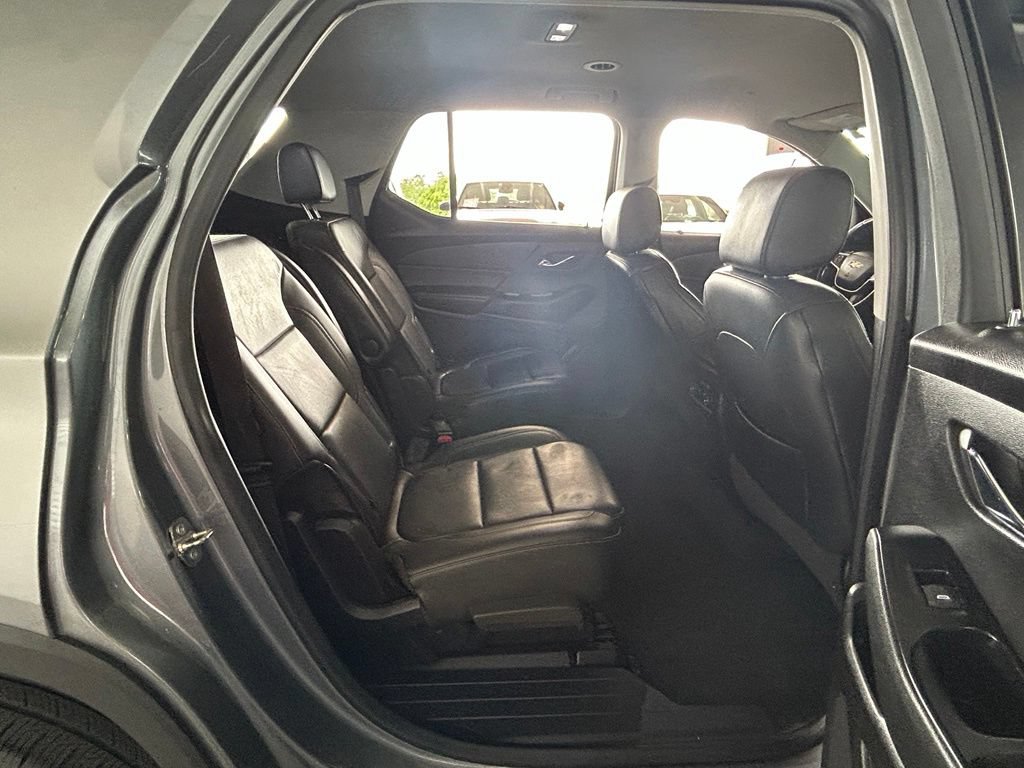 Used 2019 Chevrolet Traverse LT FWD image 38