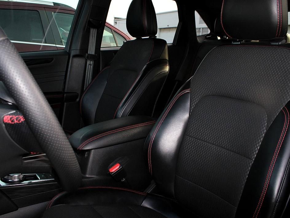 Used 2024 Ford Escape ST-Line w/ Tech Pack #1 image 18