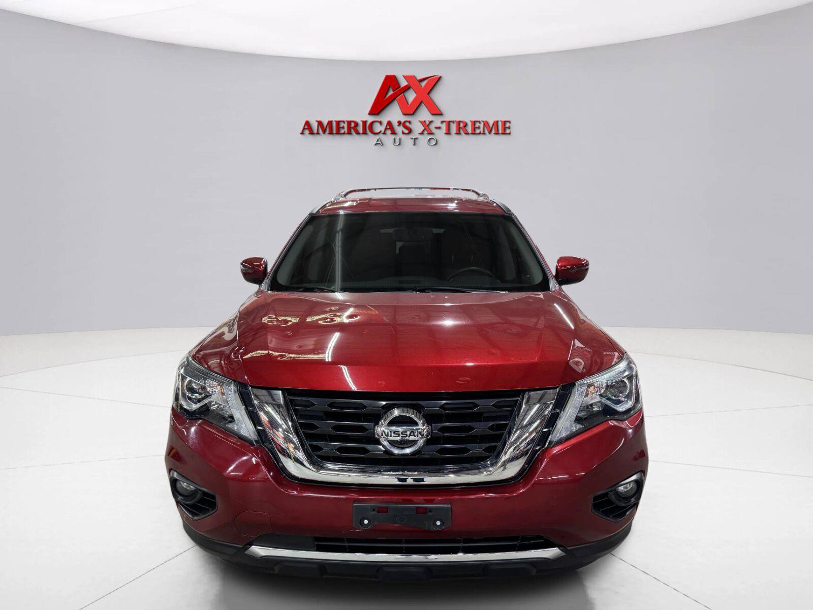 Used 2019 Nissan Pathfinder SL FWD image 5