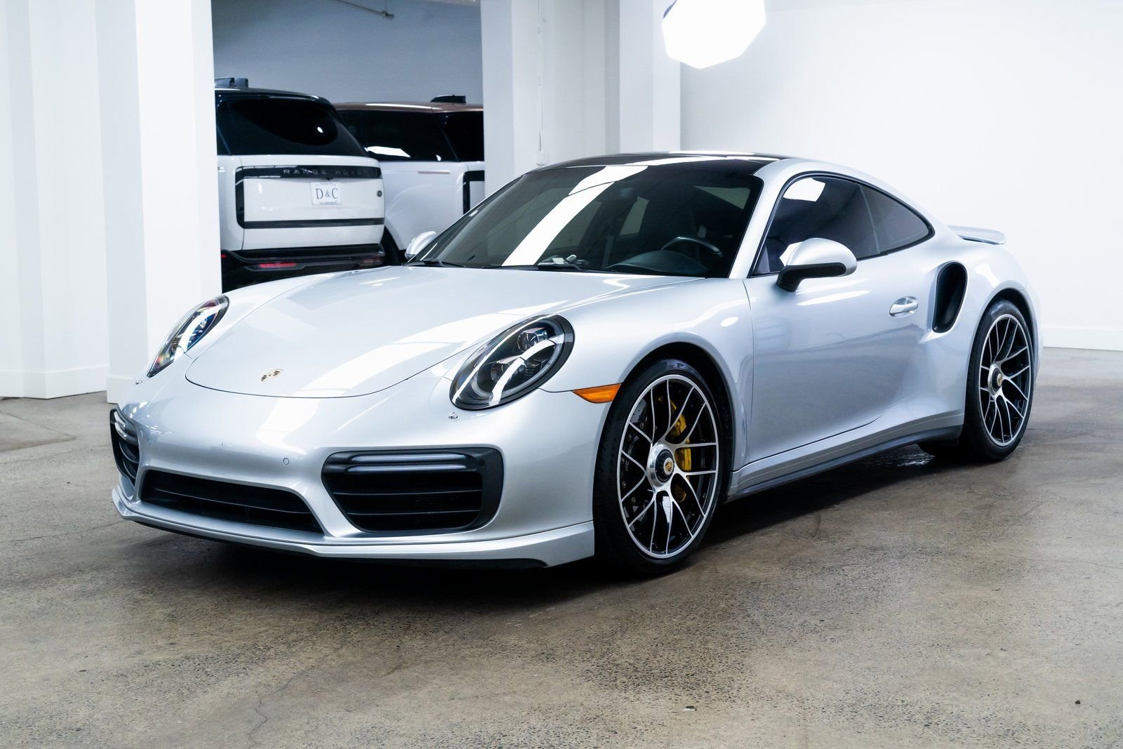 Used 2017 Porsche 911 Turbo S image 3