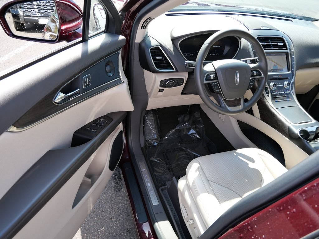 Used 2020 Lincoln Nautilus Reserve AWD/4WD image 10