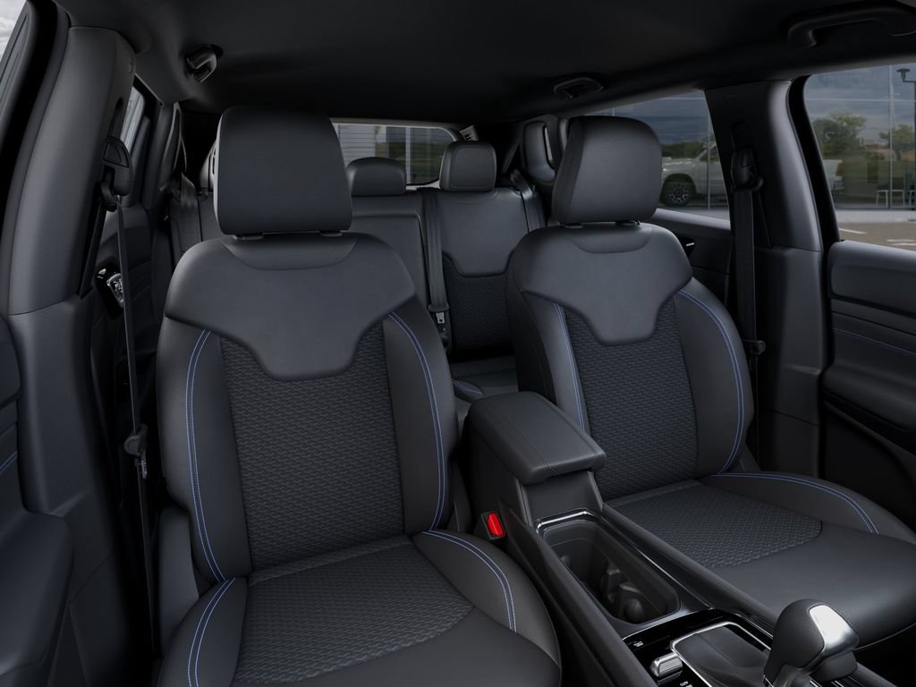 New 2026 Jeep Compass Latitude AWD/4WD image 16
