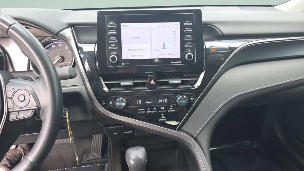 Used 2024 Toyota Camry SE FWD image 15