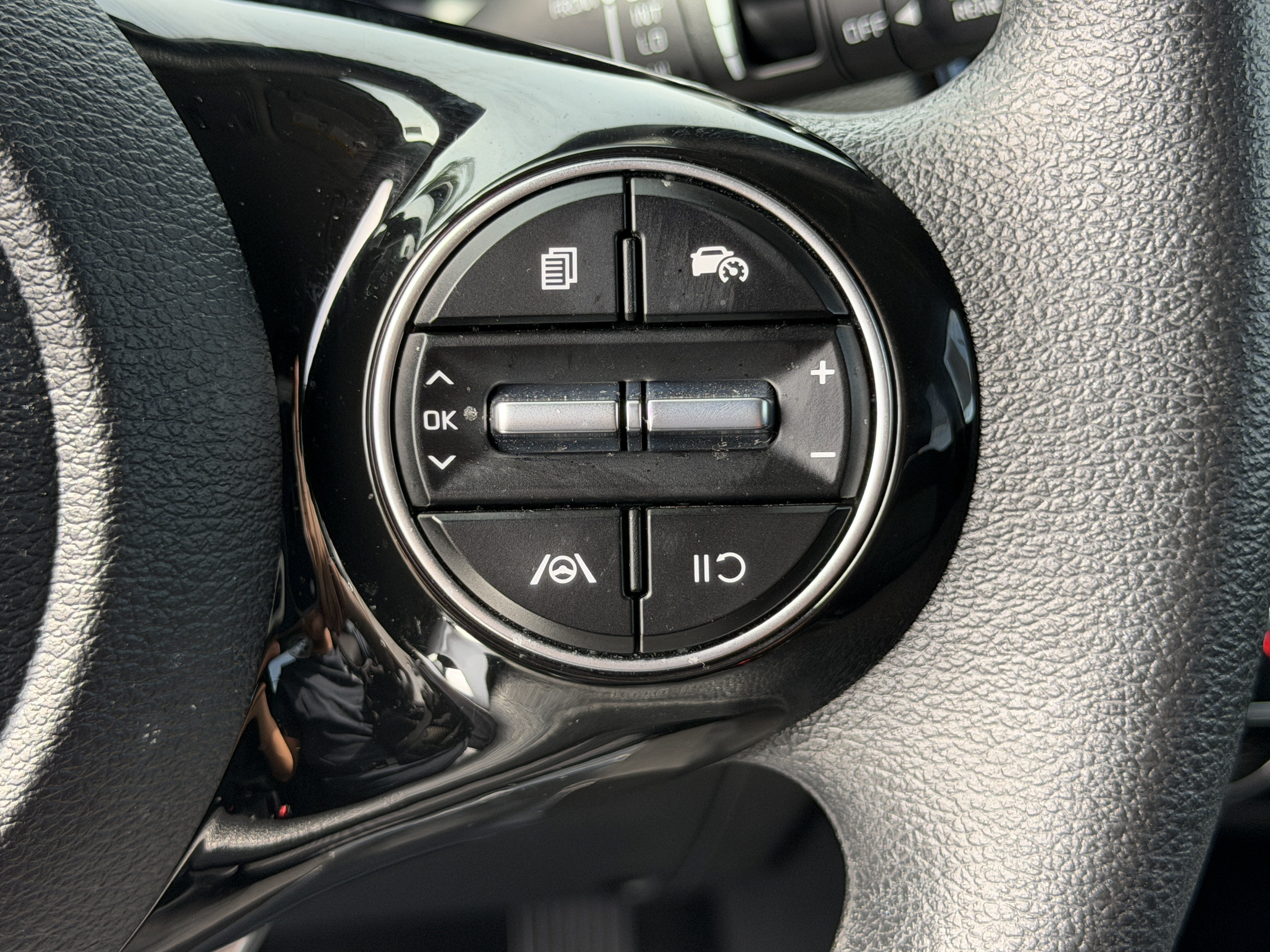 Certified 2023 Kia Soul S FWD image 20