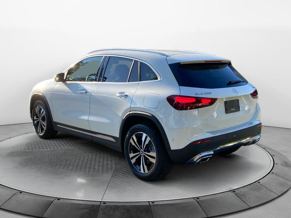 New 2026 Mercedes-Benz GLA 250 4MATIC image 5