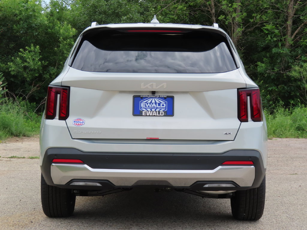 New 2026 Kia Sorento S AWD/4WD image 16