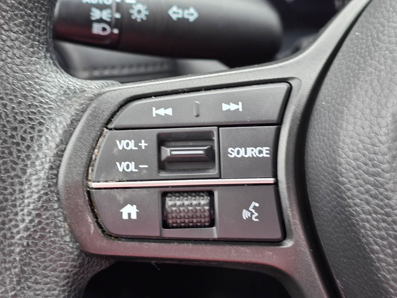 Used 2025 Honda HR-V LX image 20