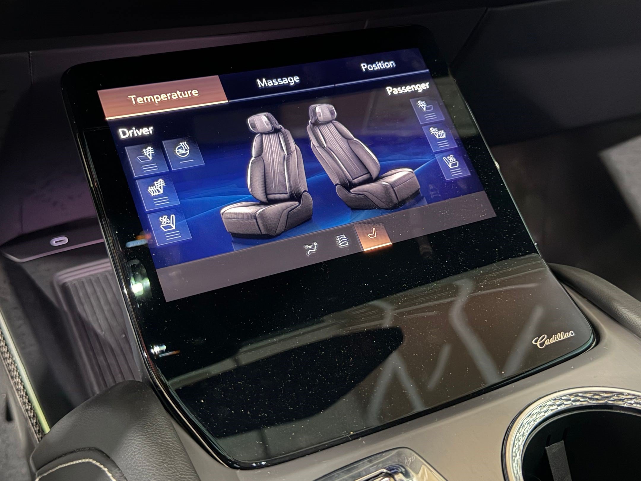 New 2026 Cadillac Vistiq Luxury AWD/4WD image 33