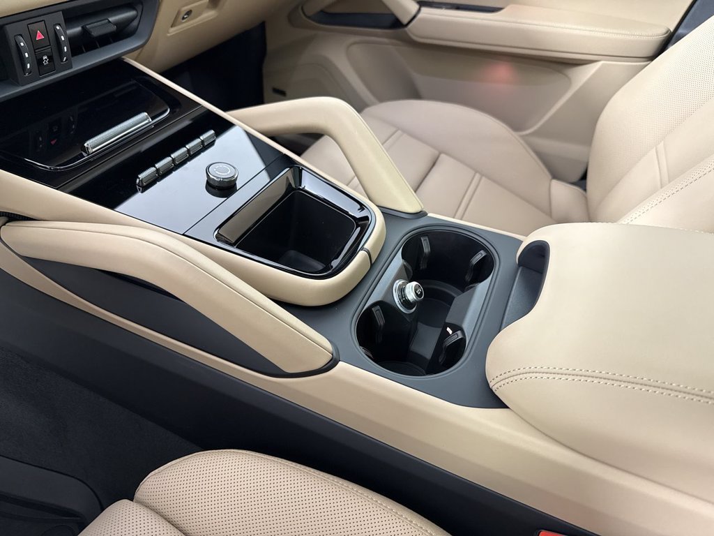 New 2026 Porsche Cayenne S AWD/4WD image 31