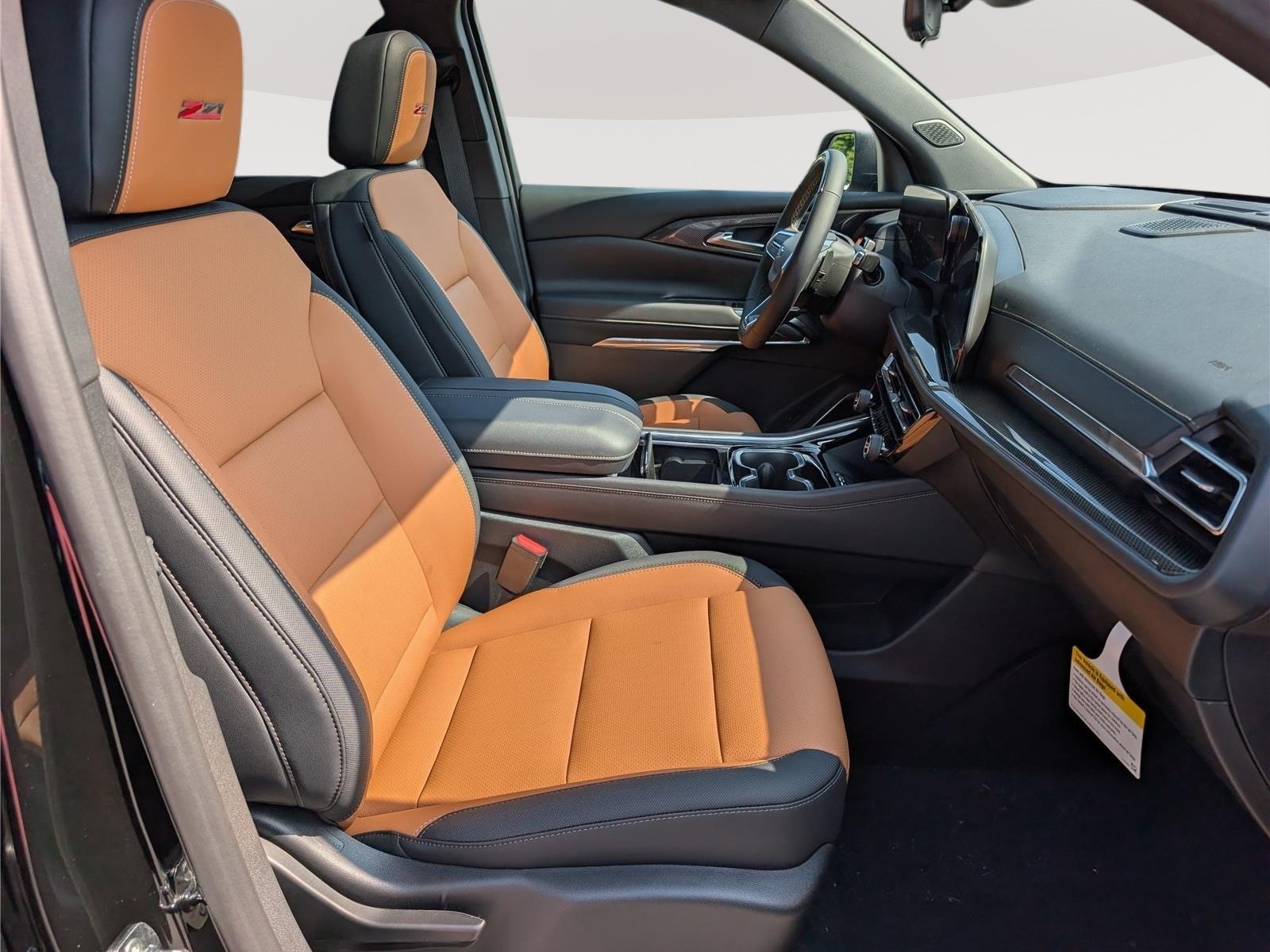New 2027 Chevrolet Traverse Z71 w/ Enhanced Driving Package AWD/4WD image 8
