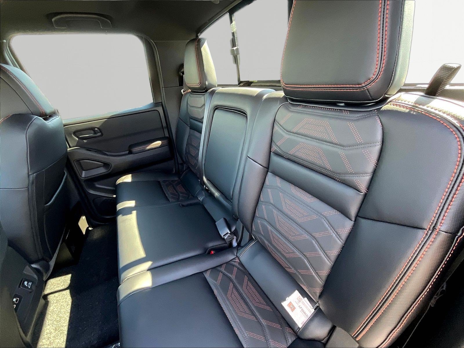 New 2026 Nissan Frontier PRO-4X w/ Pro Premium Package AWD/4WD image 17