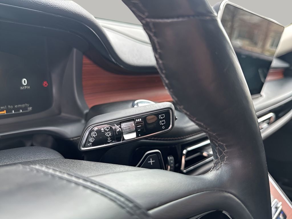 Used 2022 Lincoln Aviator Reserve w/ Elements Package Plus image 33